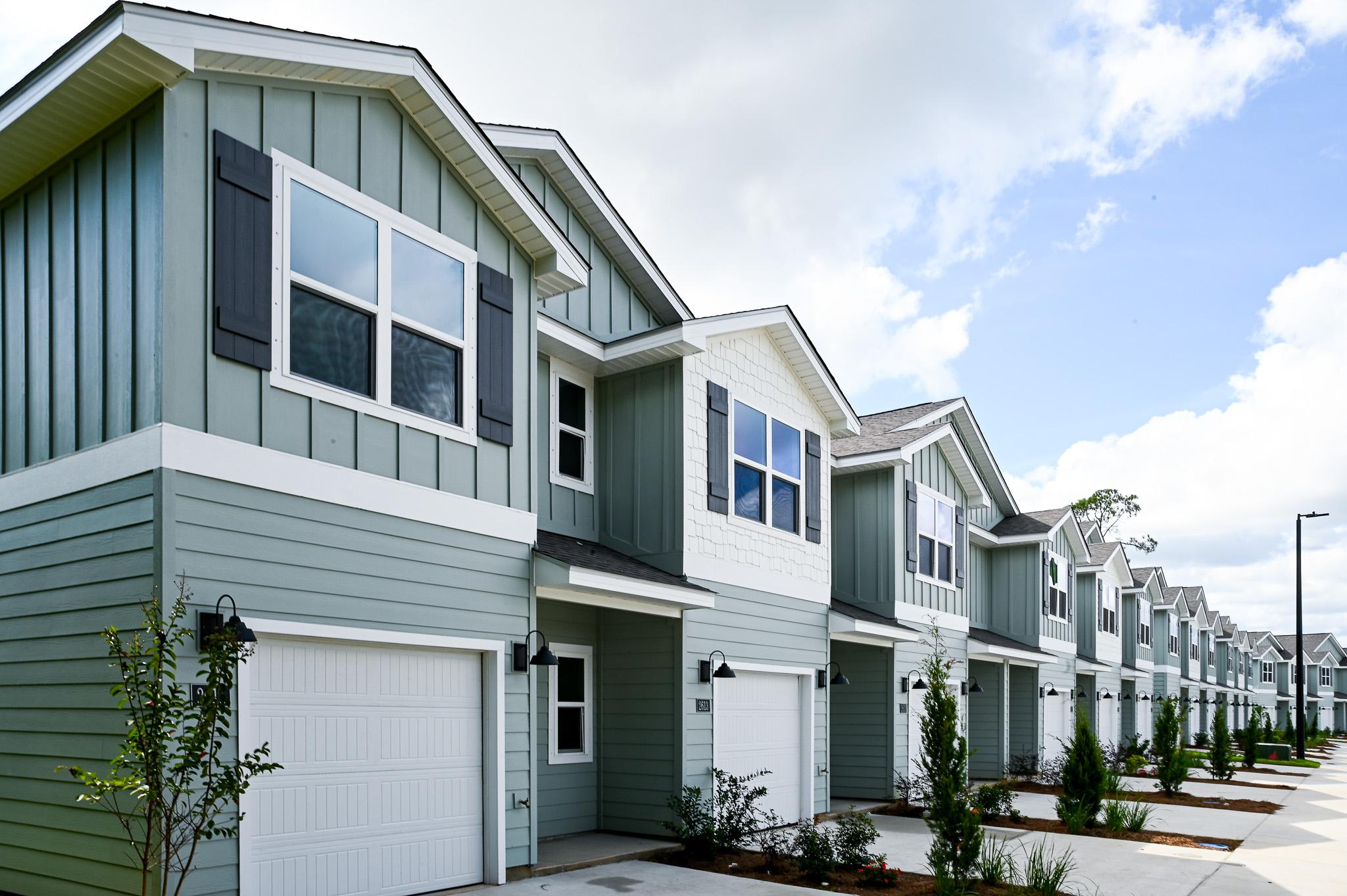 Petit Bois Townhomes Exterior